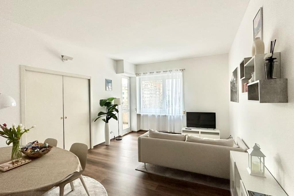 Luxury Apartment With View Como Ngoại thất bức ảnh